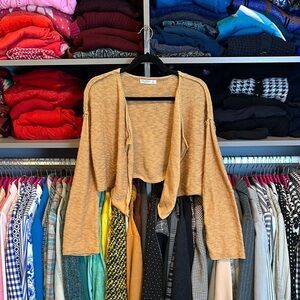 Arizona Jeans Co. yellow cropped long sleeve open front cardigan size XS NWT